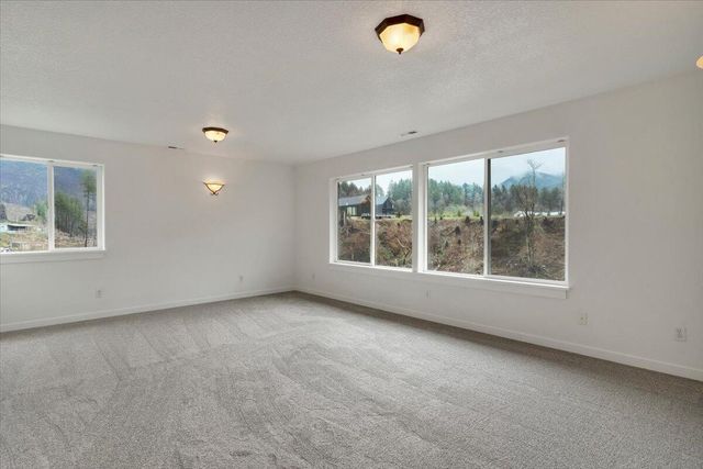 33910 Railroad Avenue, Gates, OR 97346