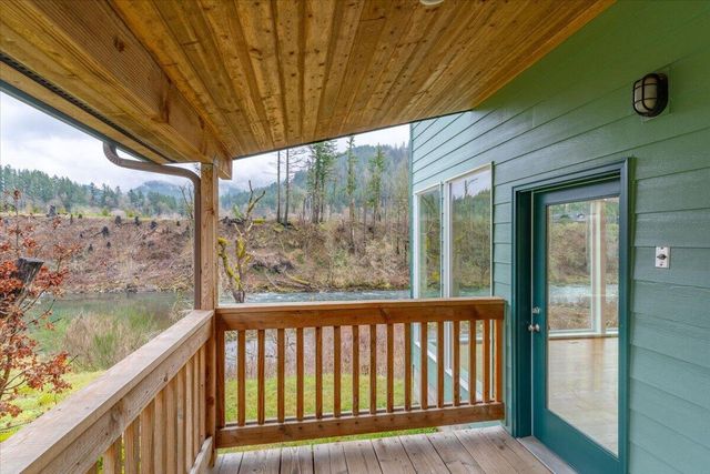 33910 Railroad Avenue, Gates, OR 97346