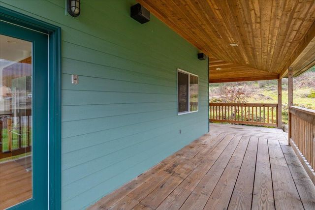 33910 Railroad Avenue, Gates, OR 97346