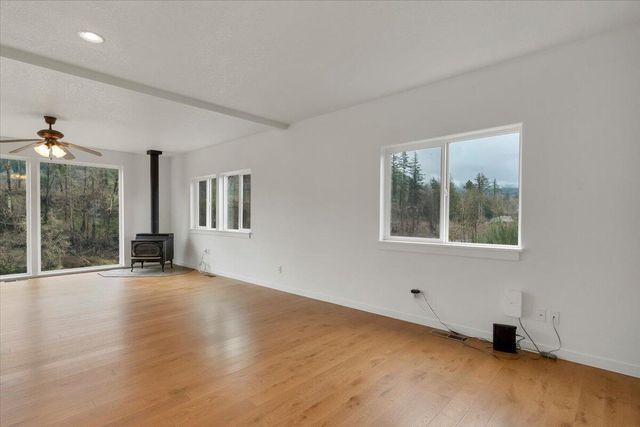 33910 Railroad Avenue, Gates, OR 97346