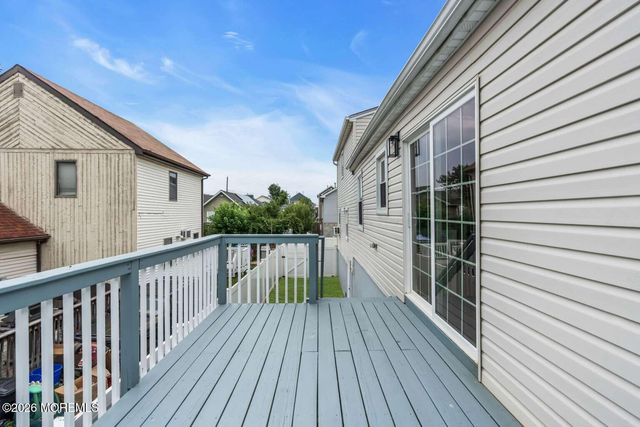 417 Pine Street, Union Beach, NJ 07735