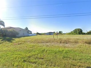 1516 17th TER, Cape Coral, FL 33993