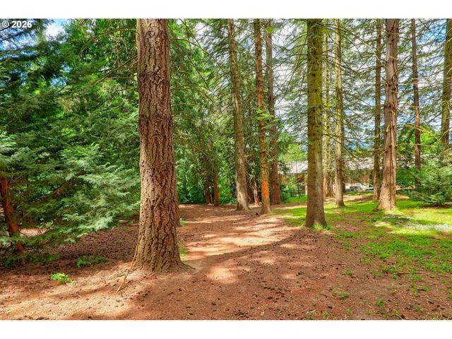 10813 Sw CANTERBURY Ln 104, Tigard, OR 97224