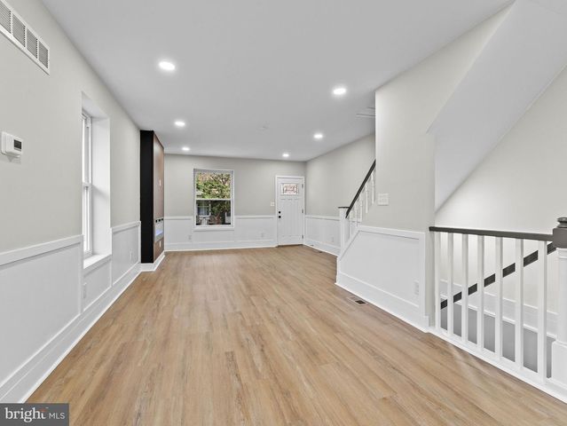 1468 N HIRST ST, Philadelphia, PA 19151