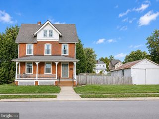 321 FRANKLIN ST, Oxford, PA 19363