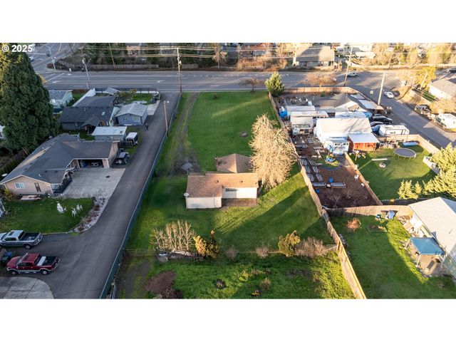 6981 MAIN St, Springfield, OR 97477