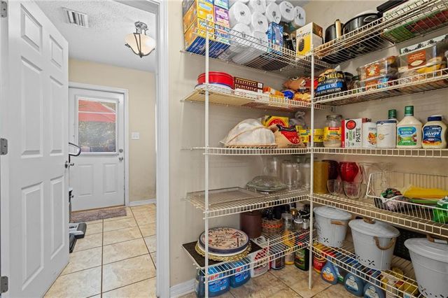 10715 Hunters Court E, Mobile, AL 36695