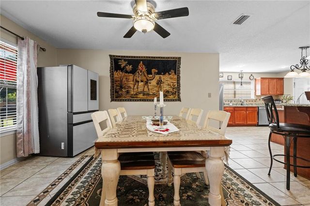 10715 Hunters Court E, Mobile, AL 36695