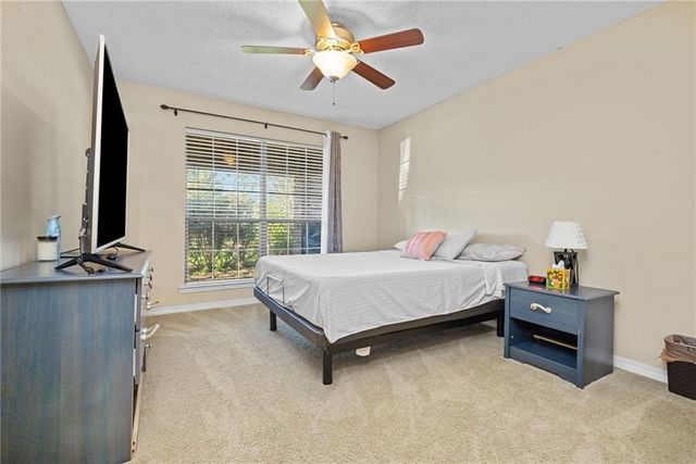 10715 Hunters Court E, Mobile, AL 36695