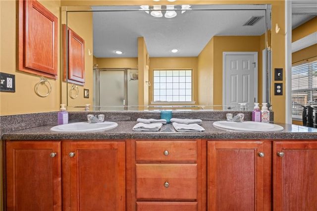 10715 Hunters Court E, Mobile, AL 36695