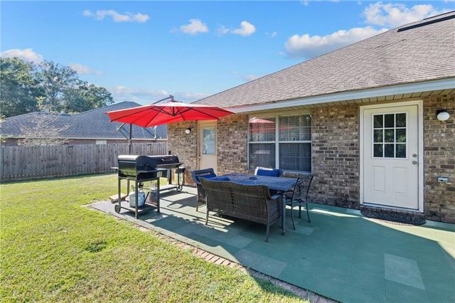 10715 Hunters Court E, Mobile, AL 36695