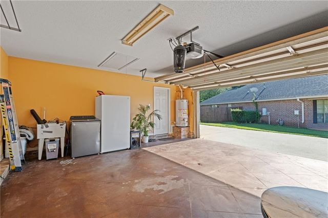 10715 Hunters Court E, Mobile, AL 36695