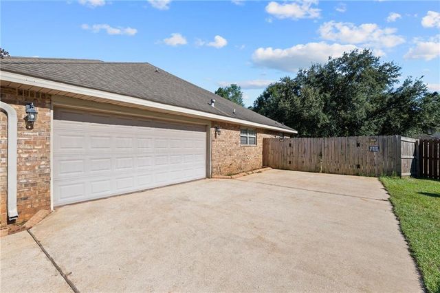 10715 Hunters Court E, Mobile, AL 36695