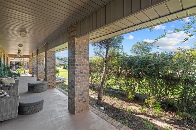 10715 Hunters Court E, Mobile, AL 36695