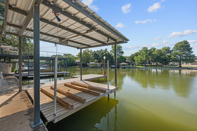 1517 County Road 132a RD, Kingsland, TX 78639