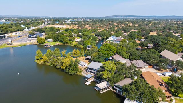 1517 County Road 132a RD, Kingsland, TX 78639