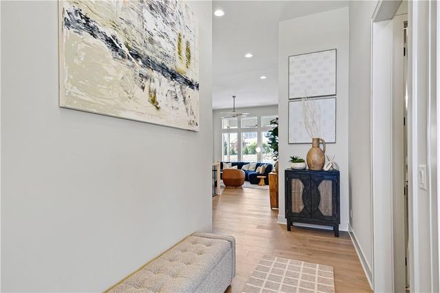 22093 W 94th Terrace, Lenexa, KS 66220