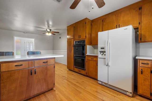 15735 Redondo Dr, Tracy, CA 95304