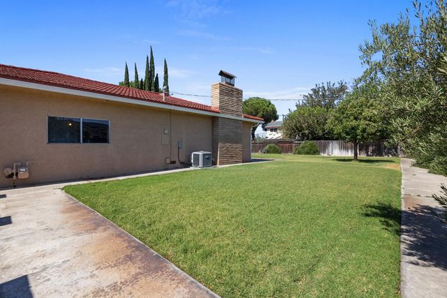 15735 Redondo Dr, Tracy, CA 95304