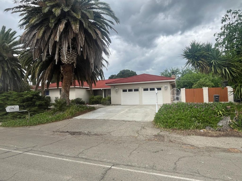 15735 Redondo Dr, Tracy, CA 95304