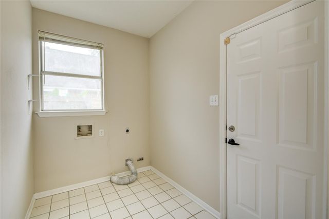 107 Mango Street, Lake Jackson, TX 77566