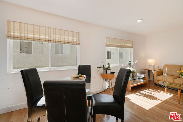 11868 Moorpark Street D, Studio City, CA 91604
