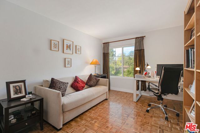 11868 Moorpark Street D, Studio City, CA 91604