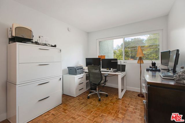 11868 Moorpark Street D, Studio City, CA 91604