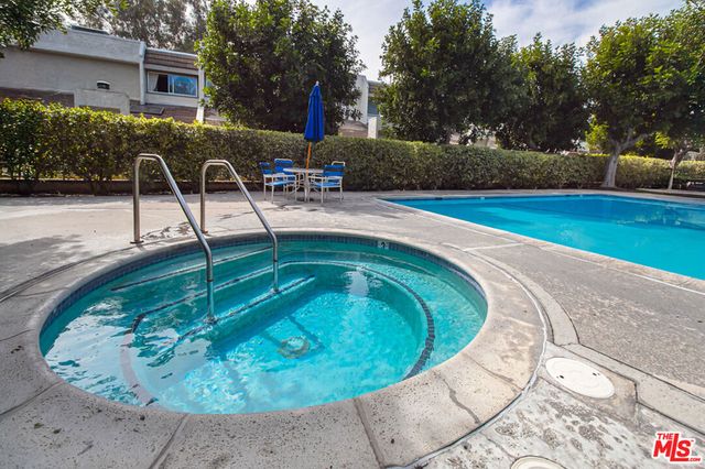11868 Moorpark Street D, Studio City, CA 91604