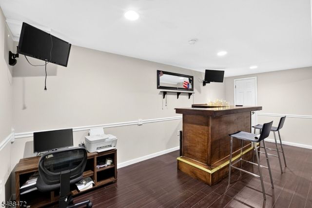 813 Victoria Ct 813, Hillsborough Twp., NJ 08844