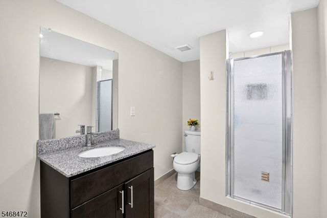 813 Victoria Ct 813, Hillsborough Twp., NJ 08844
