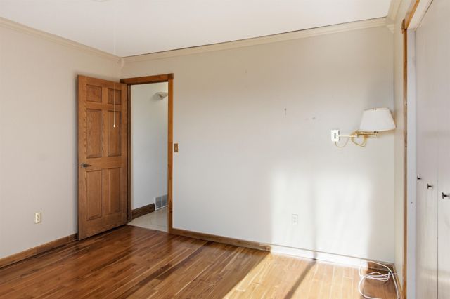 12 Glacial Ct, Minot, ND 58703