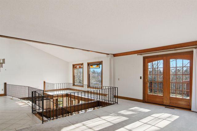 12 Glacial Ct, Minot, ND 58703