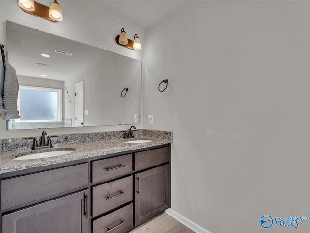 1674 Opp Reynolds Road, Toney, AL 35773