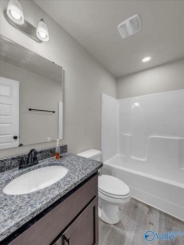 1674 Opp Reynolds Road, Toney, AL 35773