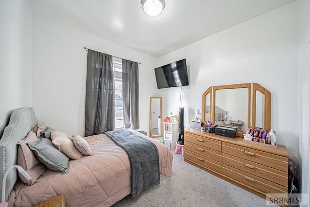 4156 N Ventura Avenue, Idaho Falls, ID 83401