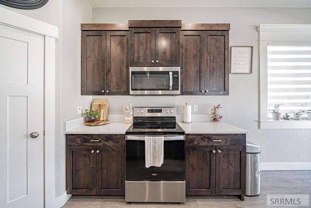 4156 N Ventura Avenue, Idaho Falls, ID 83401