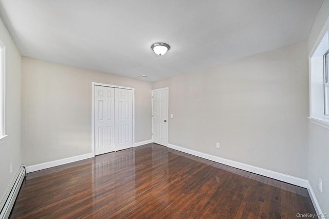 182 W 17th Street, Deer Park, NY 11729