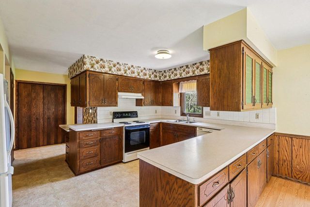1900 State Road 164, Richfield, WI 53076