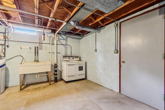 1900 State Road 164, Richfield, WI 53076