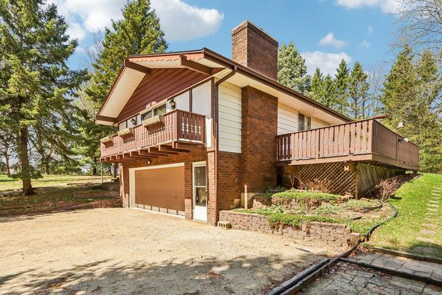 1900 State Road 164, Richfield, WI 53076