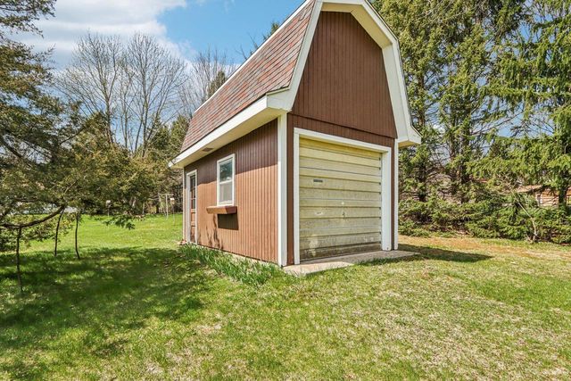 1900 State Road 164, Richfield, WI 53076