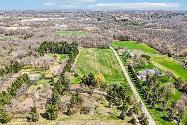 1900 State Road 164, Richfield, WI 53076