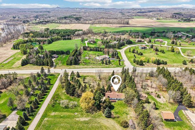 1900 State Road 164, Richfield, WI 53076