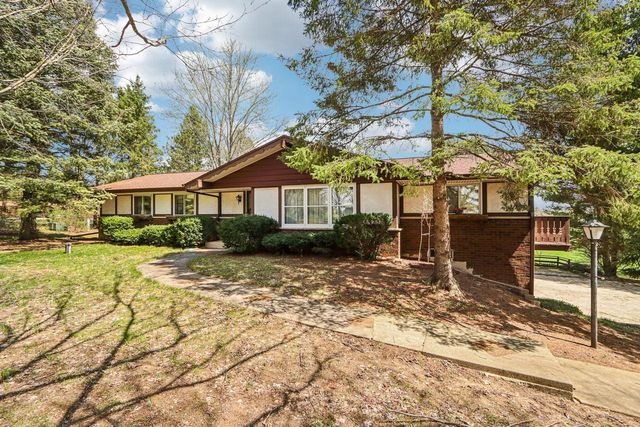 1900 State Road 164, Richfield, WI 53076