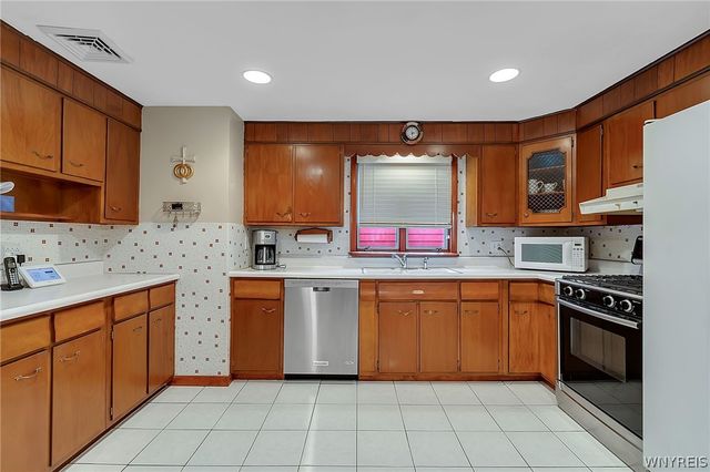 1063 East Lovejoy Street, Buffalo, NY 14206