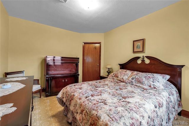1063 East Lovejoy Street, Buffalo, NY 14206
