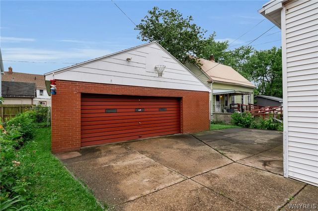 1063 East Lovejoy Street, Buffalo, NY 14206