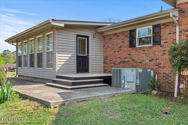 610 Hudson St, Athens, TN 37303