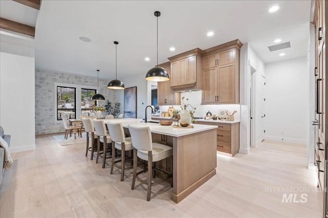 6971 N Cairnhill Way, Eagle, ID 83616